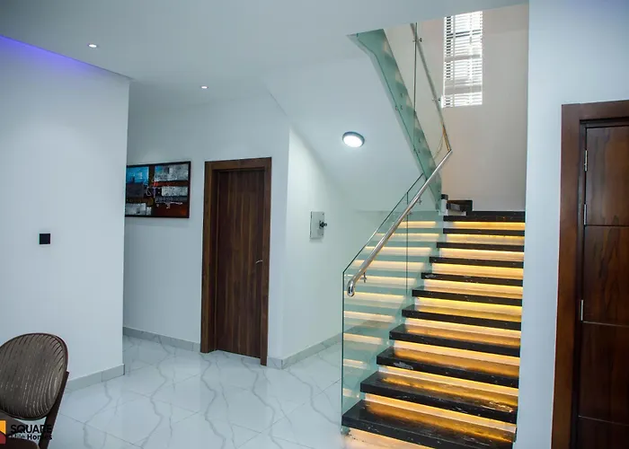 Luxury Double Bed Suite At The Hidden Domus I Anomabo Suite